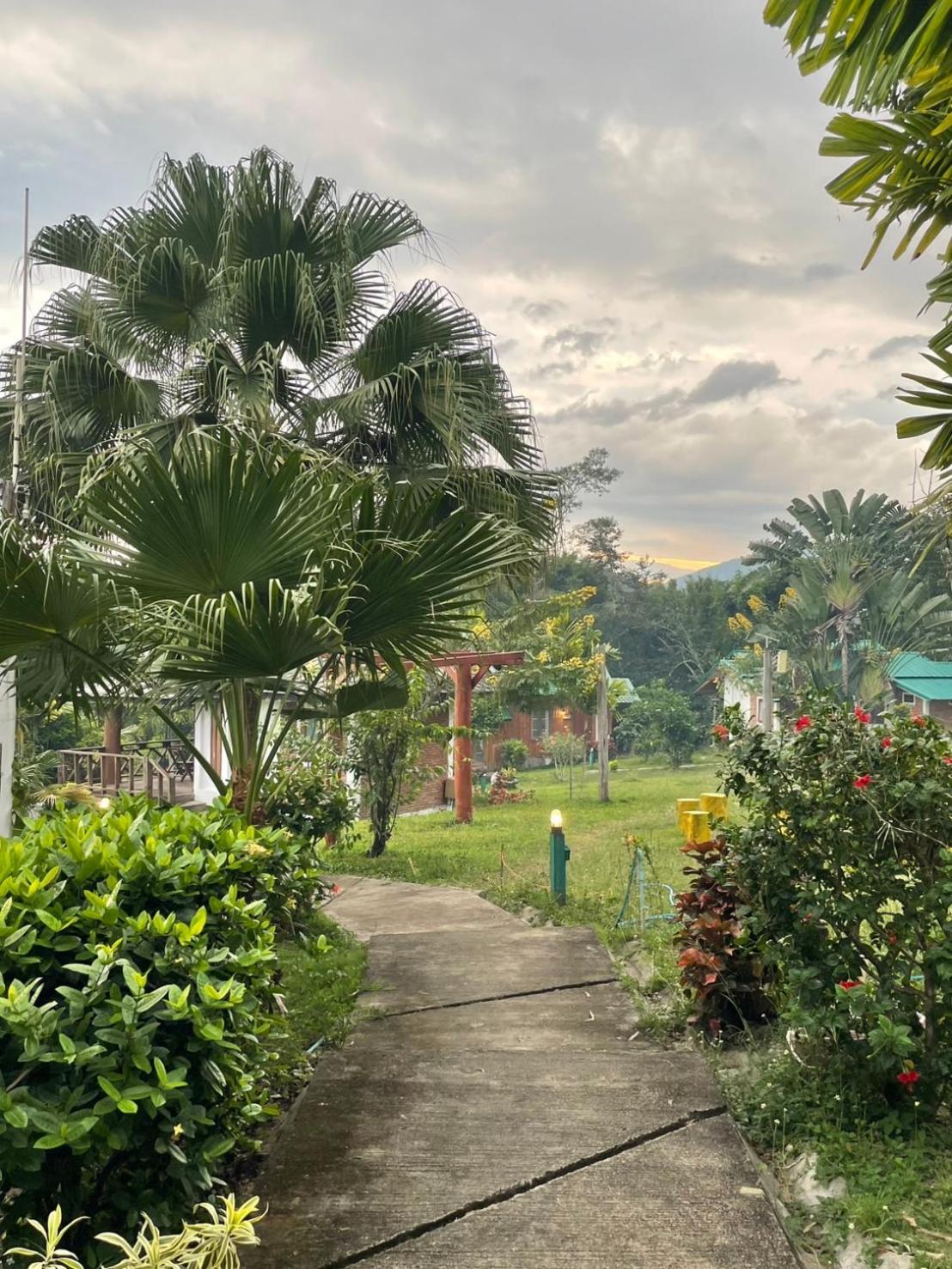 Pai Love & Baan Chonphao Resort Zewnętrze zdjęcie